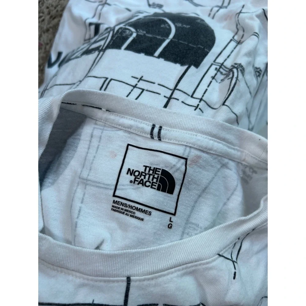 The North Face Mens White Graphic T-Shirt Large Gorpcore Streetwear *READ